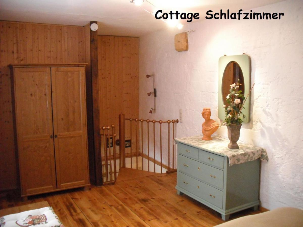 City-Ferienwohnungen-Dresden - Zentral Gelegen Im Haus Louisenstrasse 11 - Dresden-Neustadt Szoba fotó